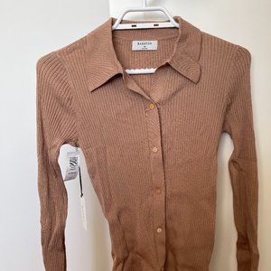 *NWT* Aritzia Babaton Finley Sweater Top